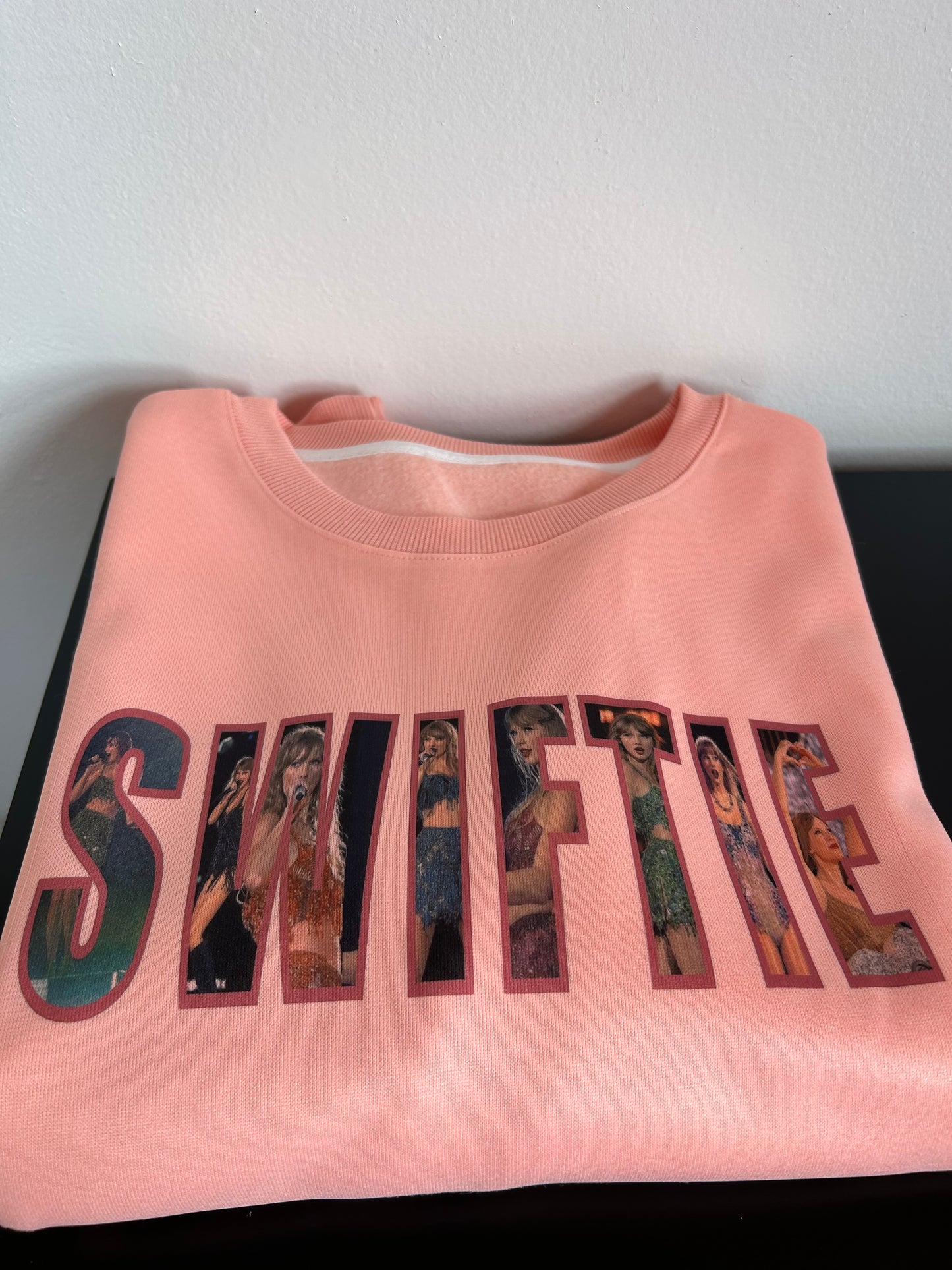 SWIFTIE Sweatshirt